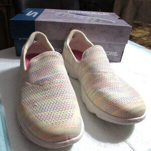 SKECHERS GOWALK Evolution Ultra Air-Cooled Goga Mat Shoes  Size 9